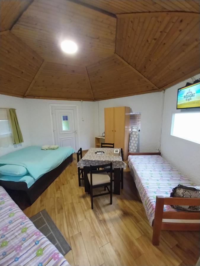 House 23 A1 蒂瓦特 外观 照片